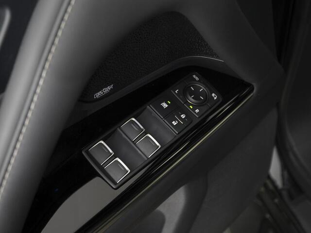 Lexus LX 2023