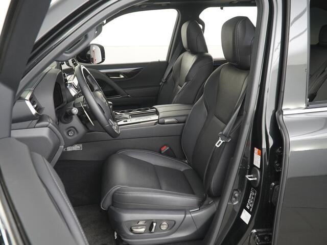 Lexus LX 2023
