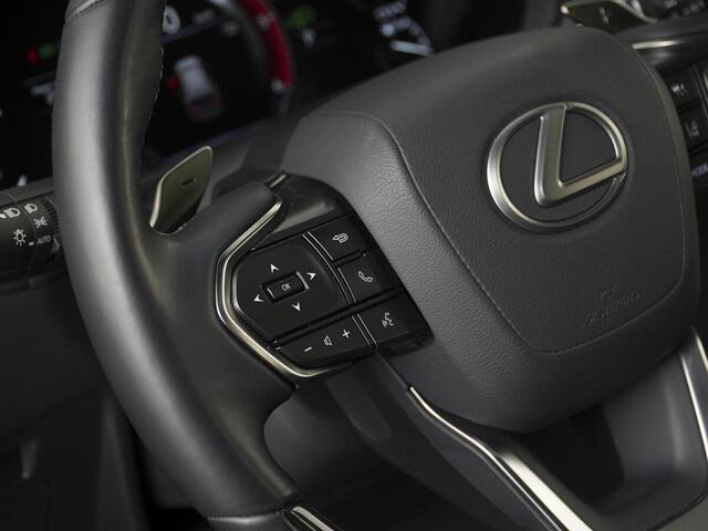 Lexus LX 2023