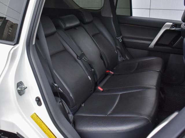 Toyota Land Cruiser Prado 2012