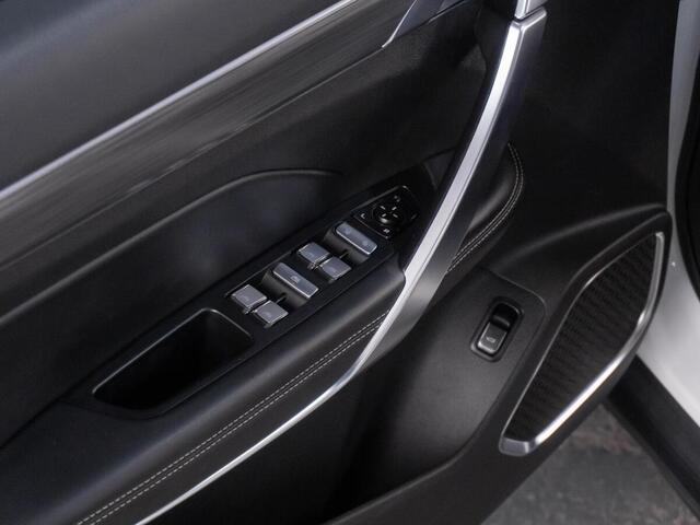 Geely Atlas Pro 2022