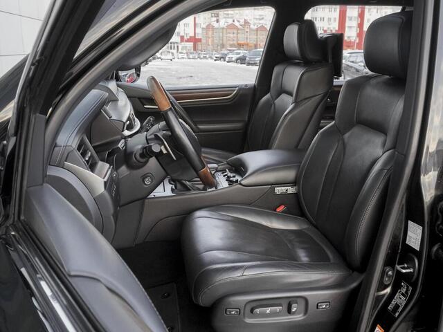 Lexus LX 2018