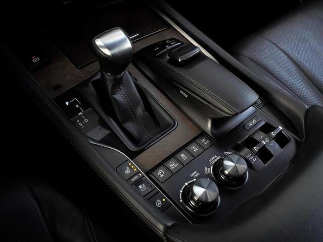 Lexus LX 2018