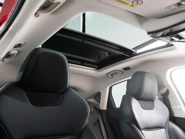 Geely Tugella 2020