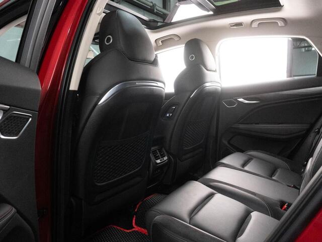 Geely Tugella 2020