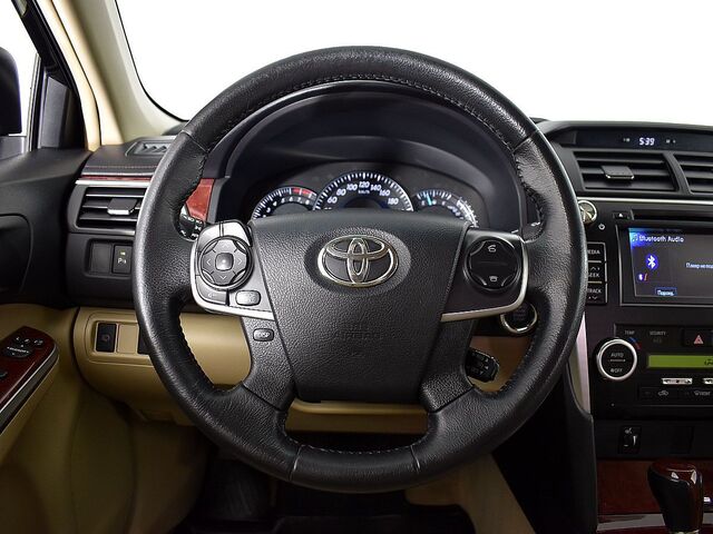 Toyota Camry 2014
