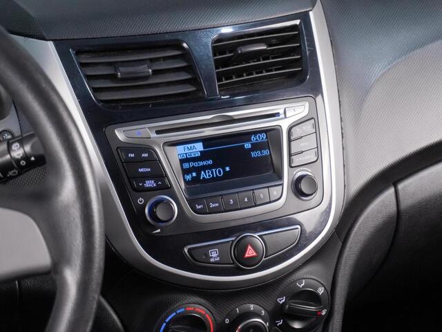 Hyundai Solaris 2014