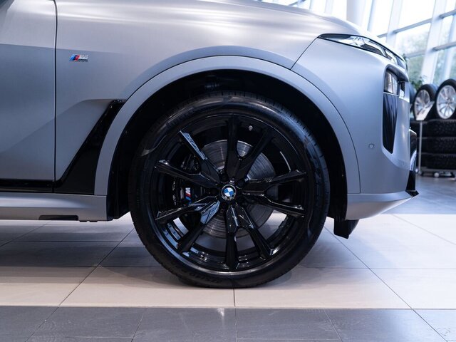 BMW X7 2024