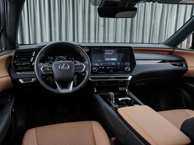 Lexus RX 2023