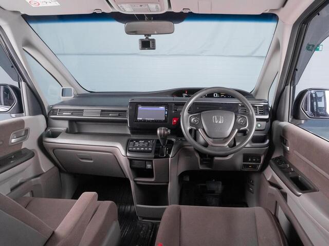 Honda Stepwgn 2016