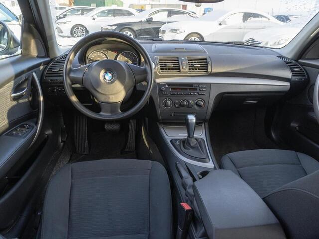 BMW 1 серии 2011