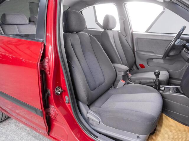 Hyundai Elantra 2005