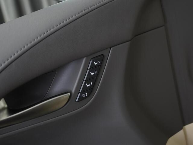 Lexus LX 2016