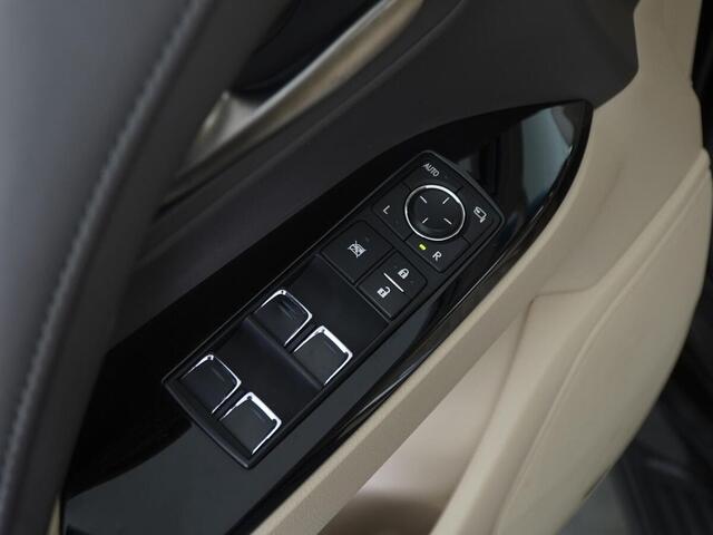 Lexus LX 2016