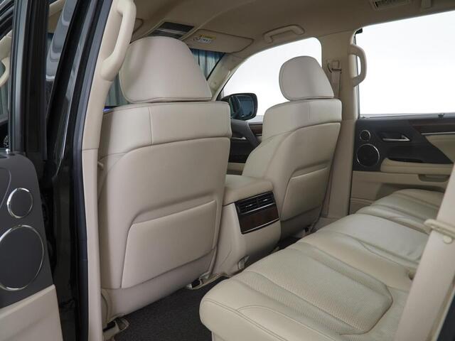 Lexus LX 2016
