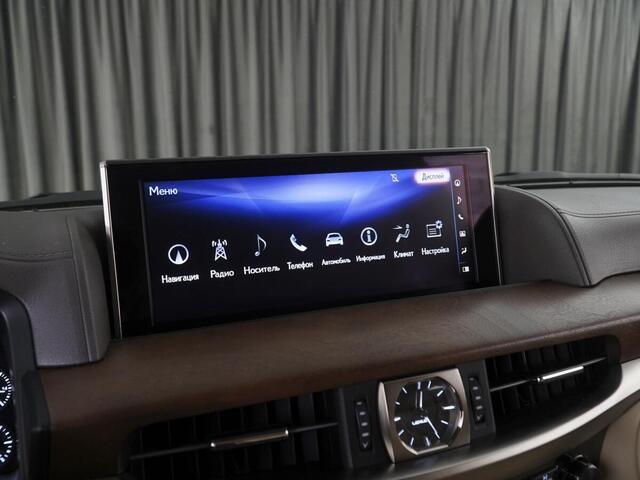 Lexus LX 2016
