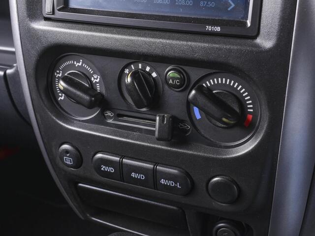 Suzuki Jimny 2012