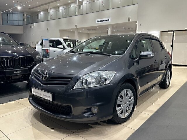 Toyota Auris 2012