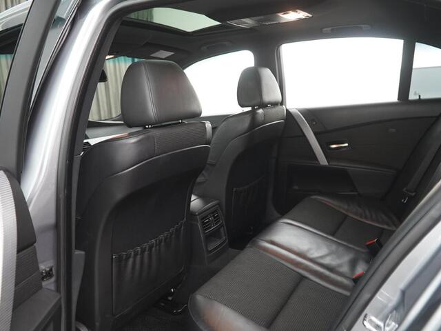 BMW 5 серии 2004