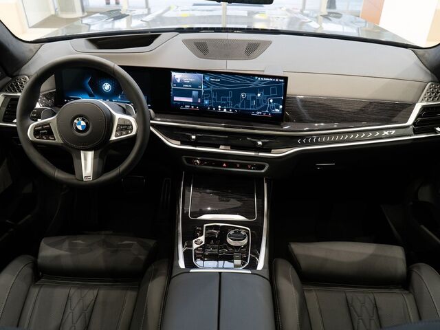 BMW X7 2024