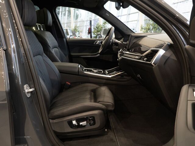 BMW X7 2024