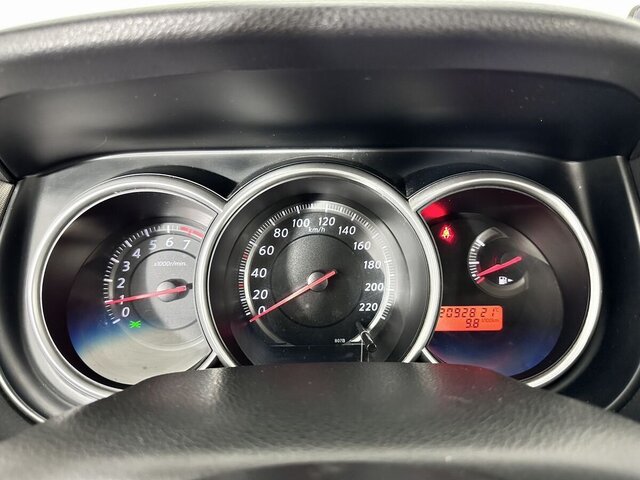 Nissan Tiida 2011