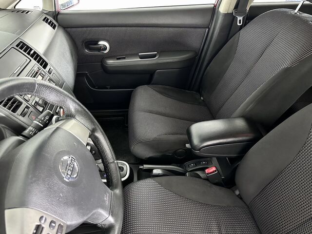 Nissan Tiida 2011