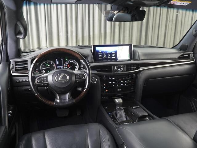 Lexus LX 2016