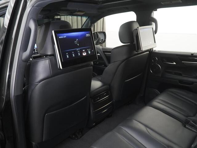 Lexus LX 2016