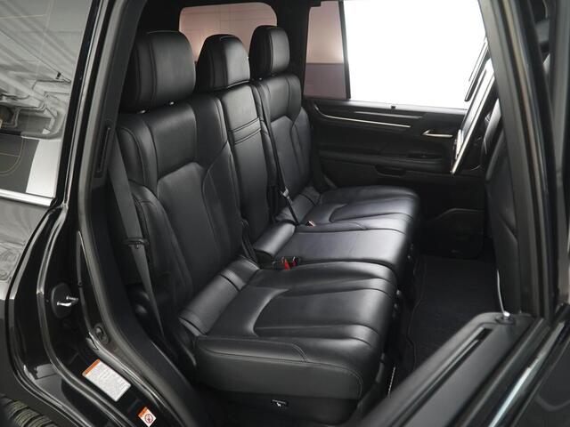 Lexus LX 2016