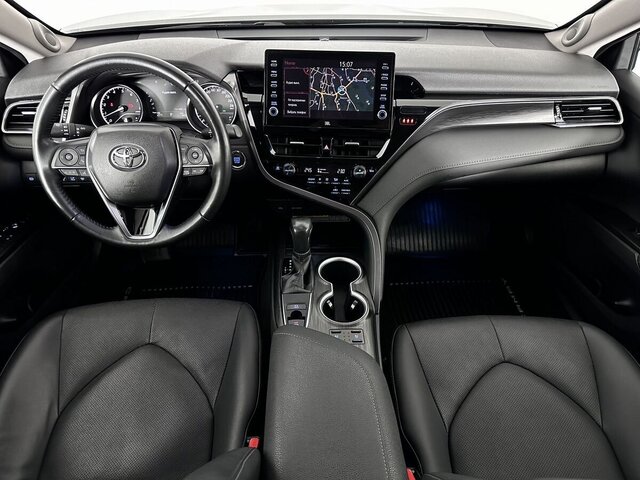 Toyota Camry 2021