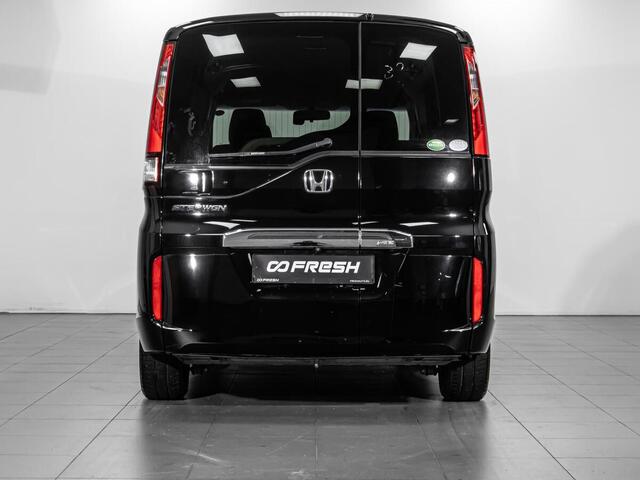 Honda Stepwgn 2015