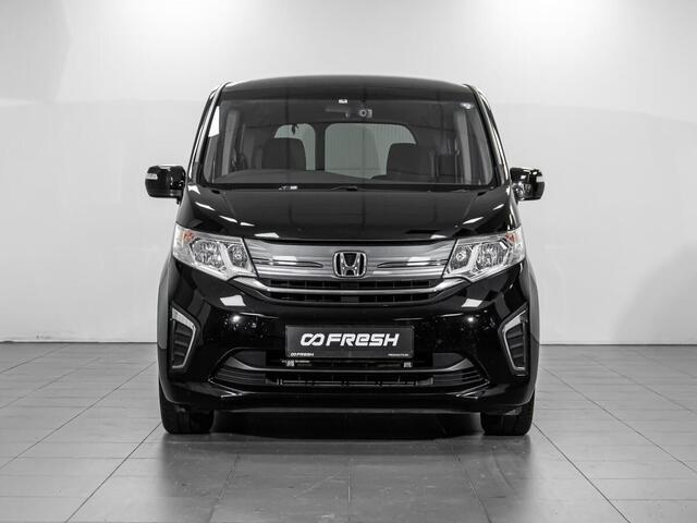 Honda Stepwgn 2015