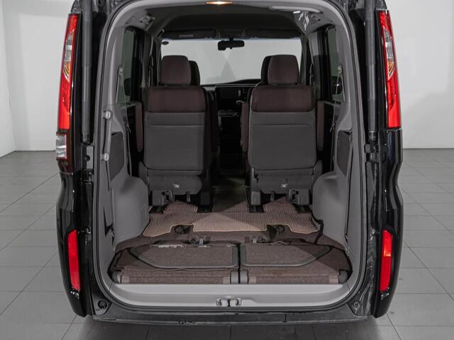 Honda Stepwgn 2015