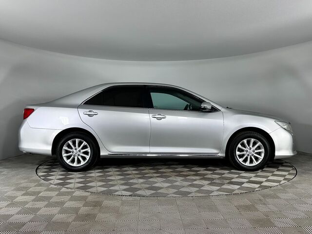 Toyota Camry 2014