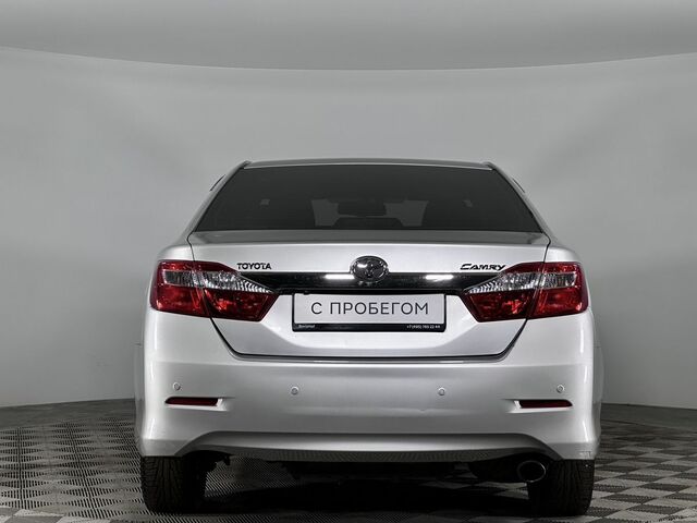 Toyota Camry 2014