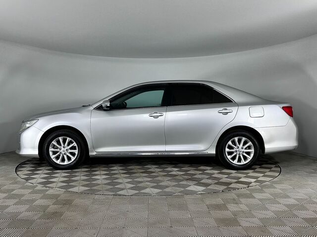 Toyota Camry 2014