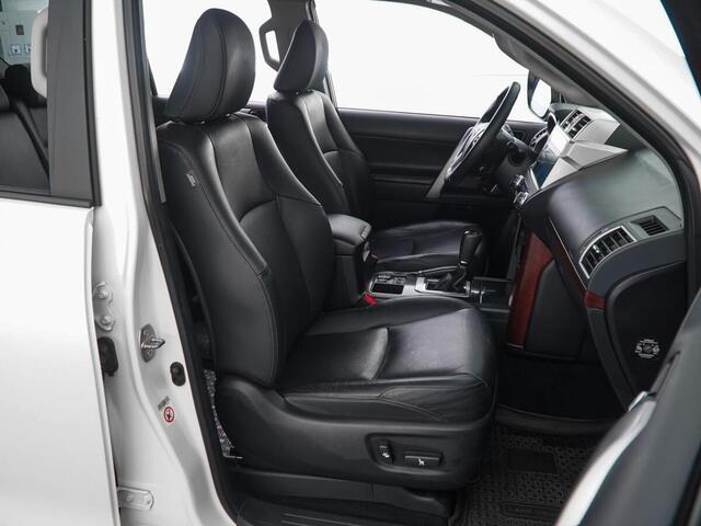 Toyota Land Cruiser Prado 2016