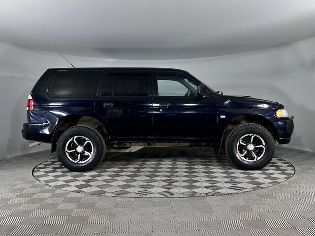 Mitsubishi Pajero Sport 2006
