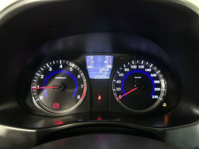 Hyundai Solaris 2016
