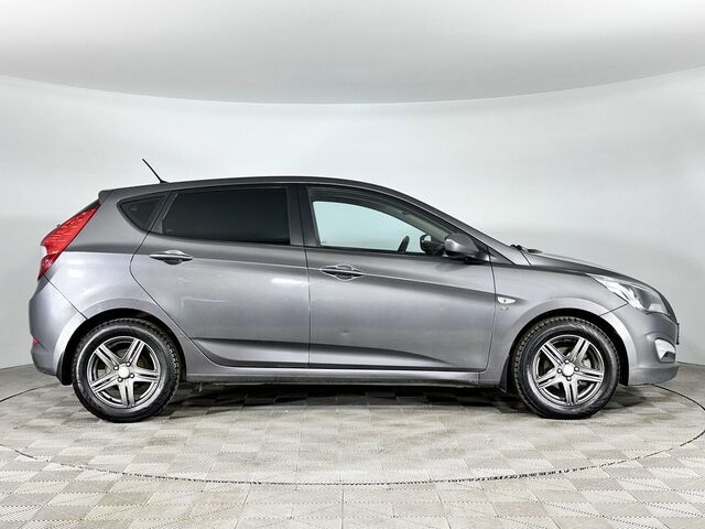 Hyundai Solaris 2016