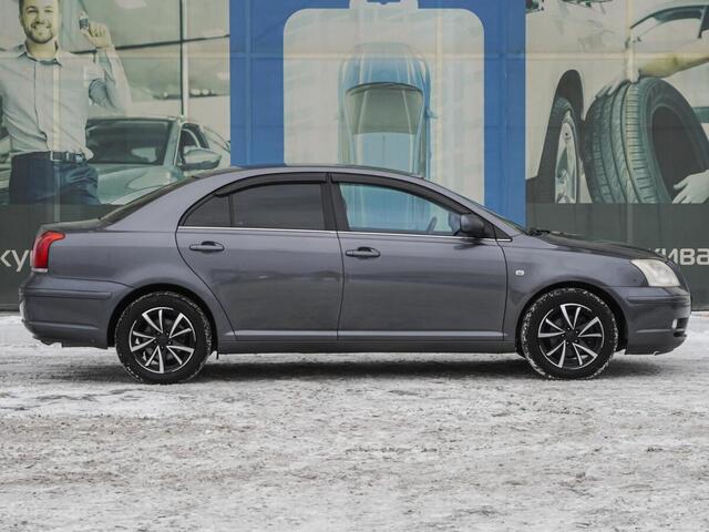 Toyota Avensis 2005