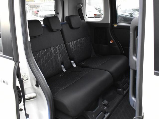 Toyota Roomy 2017