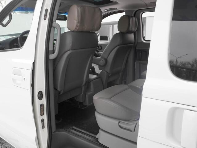 Hyundai Grand Starex 2011