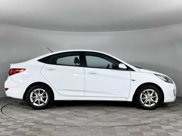 Hyundai Solaris 2011