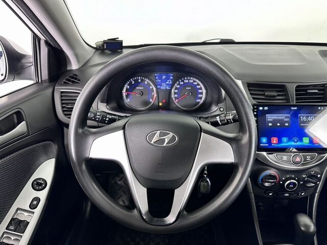 Hyundai Solaris 2011
