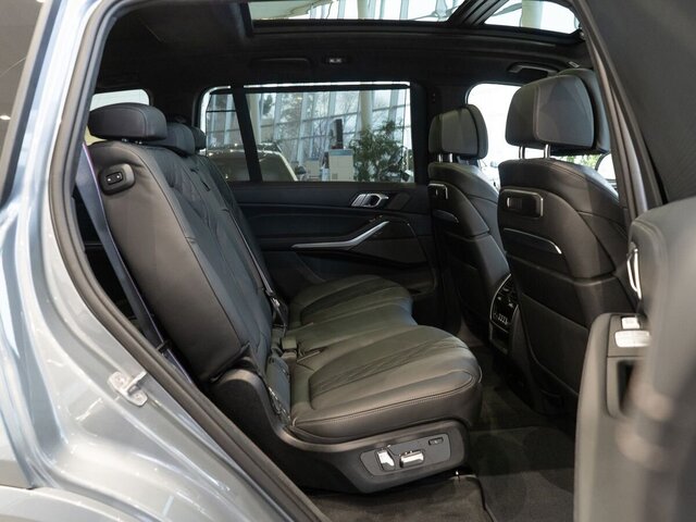 BMW X7 2024
