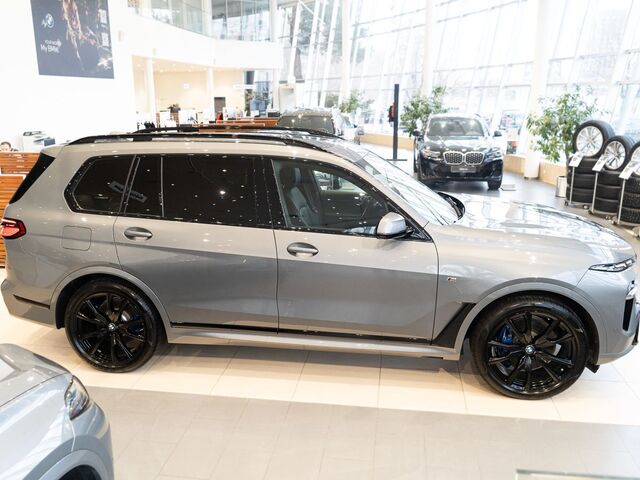 BMW X7 2024