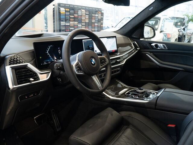 BMW X7 2024