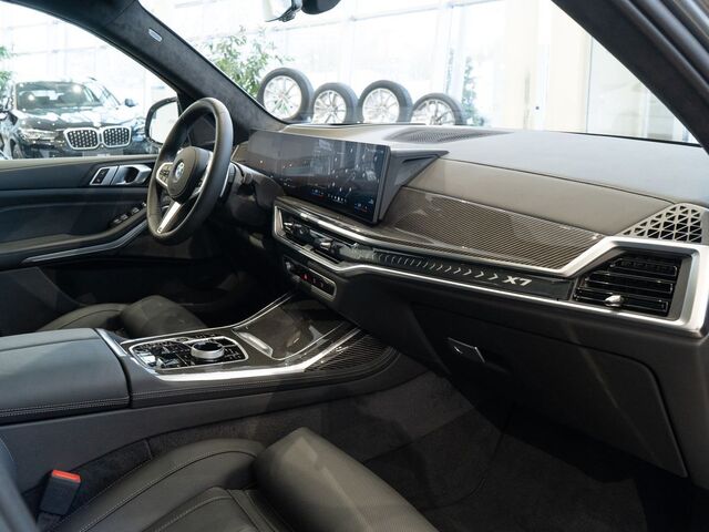 BMW X7 2024